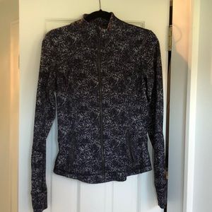 Lululemon Define Jacket- size 6